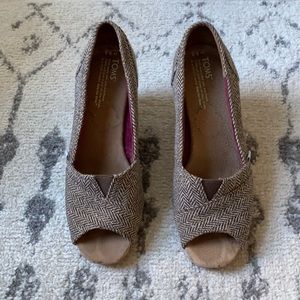 Toms Brown Tweed Wedge Platform Sandals - Size 9.5